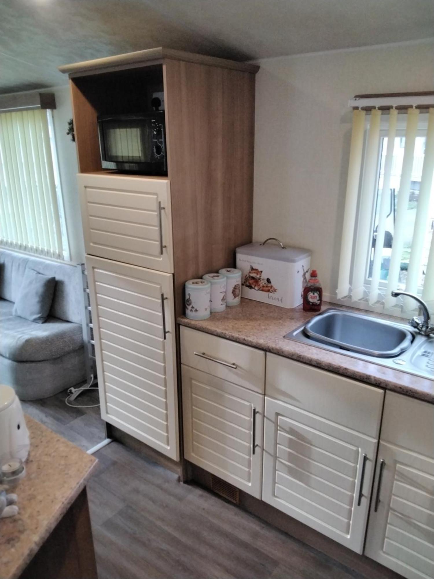 19 Laurel Close Highly Recommended 6 Berth Holiday Home With Hot Tub In Prime Location Tattershall Bagian luar foto